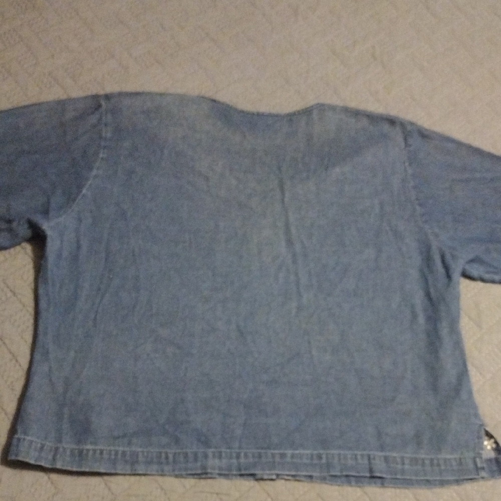 Floral Embroidered Denim Blouse - Picture 9 of 9